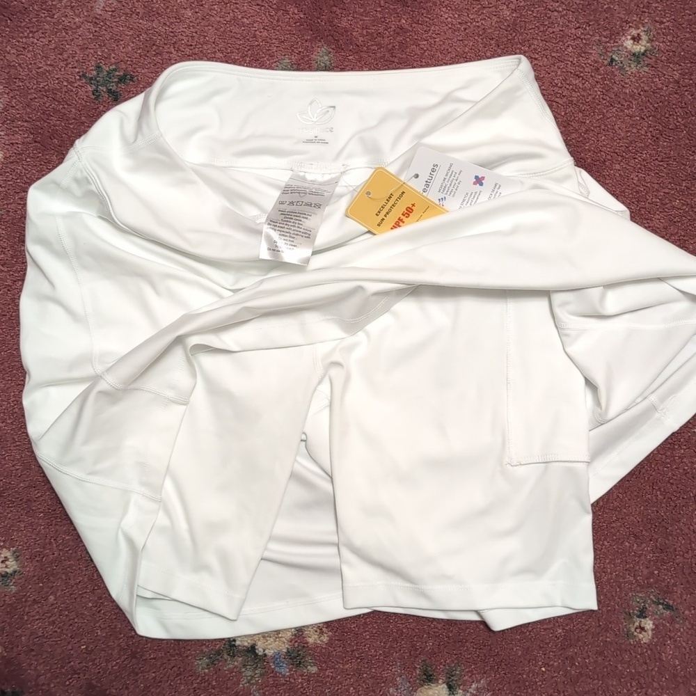 Yogipace Tennis Skort - Picture 4 of 8